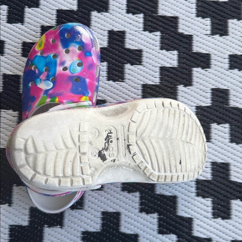 CROCS - W9/M7 - Picture 9 of 13